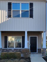 826 Lower Park Pl in Antioch, TN - Building Photo