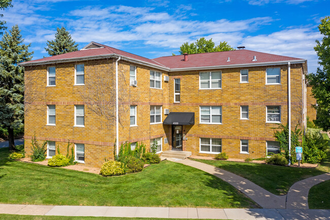 Park Point Apartments in St. Louis Park, MN - Building Photo - Building Photo