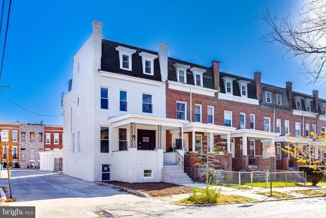 2323 Whittier Ave in Baltimore, MD - Building Photo - Building Photo