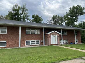 804 Roosevelt St in Story City, IA - Building Photo - Building Photo