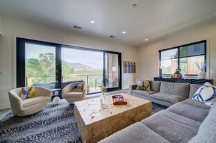 195 Bridger Vale Dr in Bozeman, MT - Building Photo