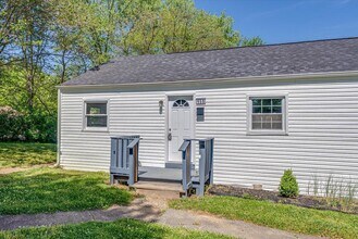 158 Hamilton Cir in Oak Ridge, TN - Building Photo - Building Photo