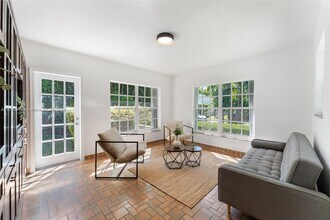 941 NE 73rd St in Miami, FL - Building Photo - Building Photo