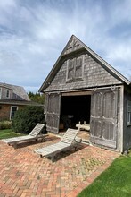 303 Sagg Main St in Sagaponack, NY - Building Photo - Building Photo