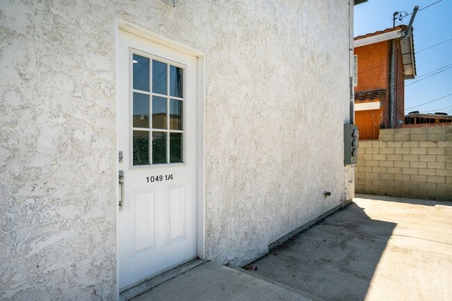 property at 1049 W 62nd St