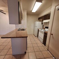 1234 W 20th Pl in Yuma, AZ - Building Photo