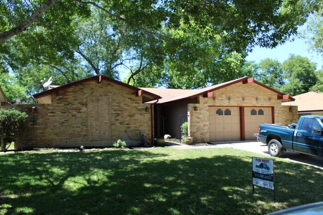 property at 1707 Timber Oak St