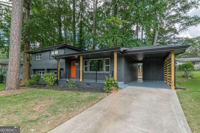 property at 2352 Glendale Dr