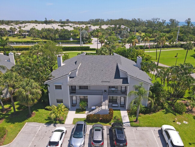 102 Clubhouse Cir in Jupiter, FL - Building Photo - Building Photo