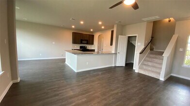 4455 Eveslage Ln in Conroe, TX - Building Photo - Building Photo