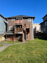 2410 Hoyt Ave in Everett, WA - Building Photo - Building Photo