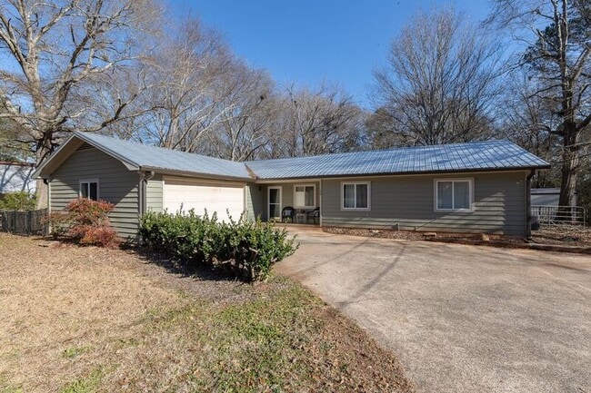property at 148 VFW Dr