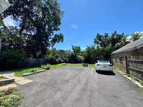 844 Deerfield Rd in Highland Park, IL - Building Photo - Building Photo