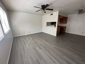 1119 Casita Dr in Yuba City, CA - Building Photo - Building Photo