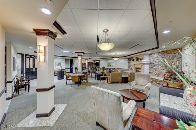 2240 Village Walk Dr