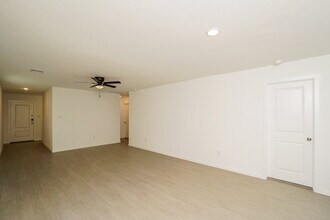 543 Roquefort St in New Braunfels, TX - Building Photo - Building Photo