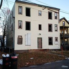 22 Lexington Ave in Poughkeepsie, NY - Building Photo - Building Photo