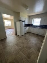 1108 Neff St, Unit 3 in Denton, TX - Building Photo - Building Photo