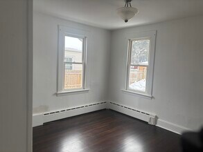 75 Pixlee Pl, Unit 1 in Bridgeport, CT - Building Photo - Building Photo