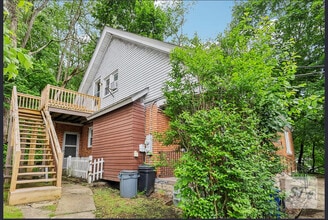 624 Frayne St, Unit Apt #2 in Pittsburgh, PA - Foto de edificio - Building Photo