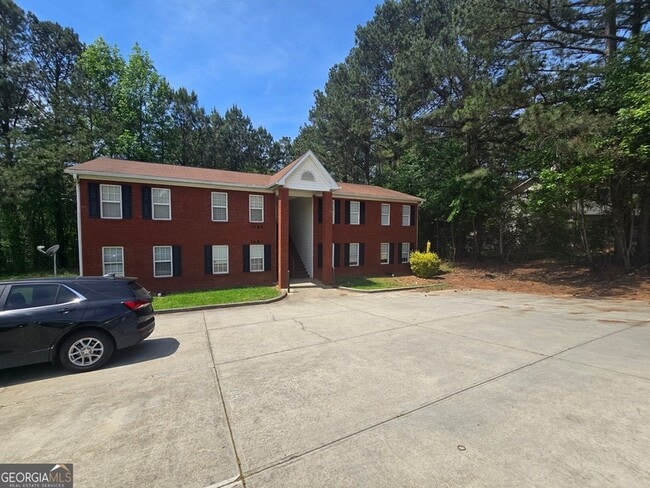 1687 Cannonball Ct NW
