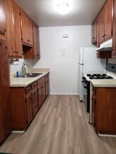 150 E Lakeshore Dr, Unit 55+ in Lake Elsinore, CA - Foto de edificio - Building Photo