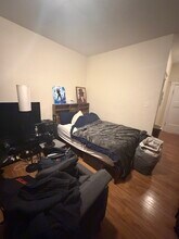 38 Hemenway St, Unit 43 in Boston, MA - Foto de edificio - Building Photo