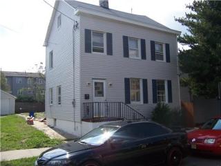 104 Guilden St in New Brunswick, NJ - Building Photo