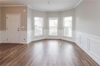 1138 Paramount Dr in Mcdonough, GA - Foto de edificio - Building Photo