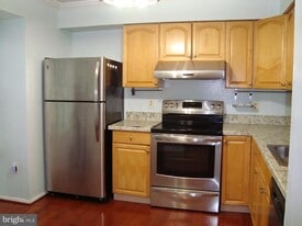 18924 Birdseye Dr in Germantown, MD - Building Photo