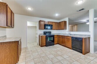 16333 Severn Ln in Justin, TX - Building Photo - Building Photo