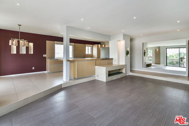 11920 Dorothy St in Los Angeles, CA - Building Photo - Building Photo