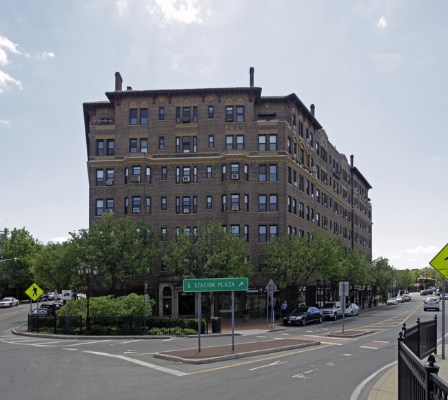 Wychwood Apartments Great Neck, NY Apartments For Rent