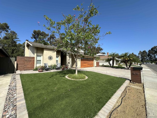 1828 Ballina Dr in San Diego, CA - Building Photo - Building Photo