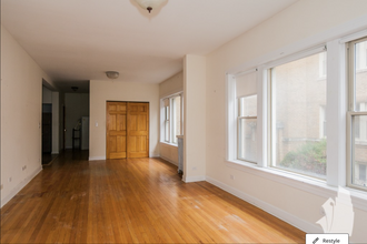 2006 W Leland Ave, Unit 1964-1 in Chicago, IL - Building Photo - Building Photo