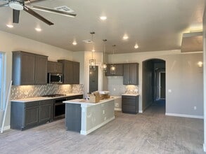 3912 San Marino Rd in Las Cruces, NM - Foto de edificio - Building Photo