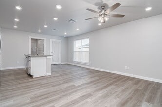 2912 Pitchfork Rd in Midland, TX - Foto de edificio - Building Photo