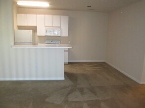 14465 Sprague Ct in Omaha, NE - Building Photo - Building Photo