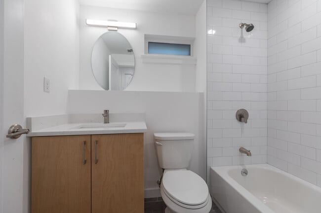 2837 Washington St, Unit 4 in Boston, MA - Foto de edificio - Building Photo