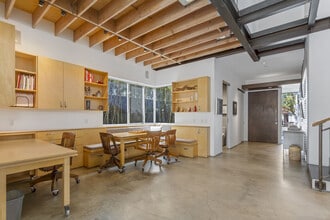 1028 23rd St in Santa Monica, CA - Foto de edificio - Building Photo