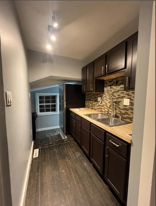 property at 4167 S 1st Pl