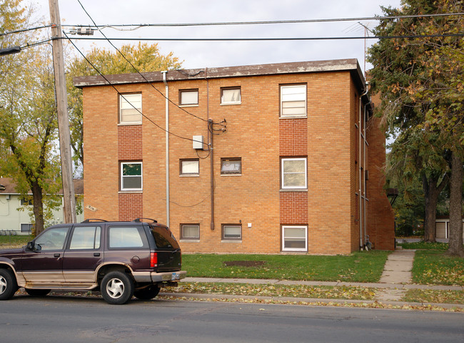 Shorewood Pines in St. Paul, MN - Building Photo - Building Photo