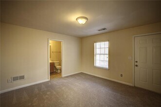 2247 Landing Ridge Dr in Duluth, GA - Building Photo - Building Photo