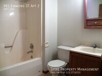 981 Emmons St photo'