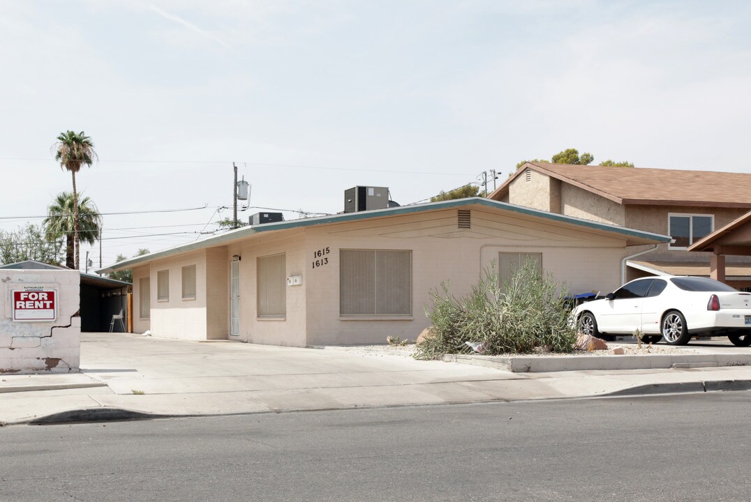 1613-1619 E Nelson Ave in North Las Vegas, NV - Foto de edificio