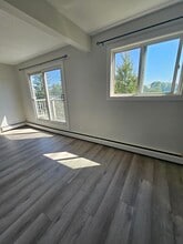 16315 96A Av NW, Unit 301 in Edmonton, AB - Building Photo - Building Photo