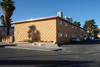 Sherwood Apartments in Las Vegas, NV - Building Photo - Building Photo