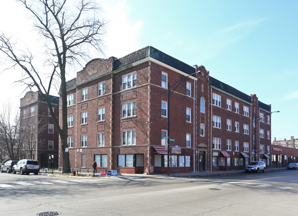 3935-3945 W Division St in Chicago, IL - Building Photo