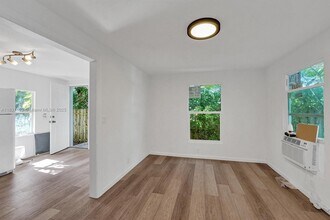 310 N Ocean Breeze in Lake Worth Beach, FL - Building Photo - Building Photo
