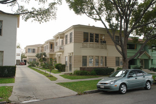 114 E Lomita Ave Apartments